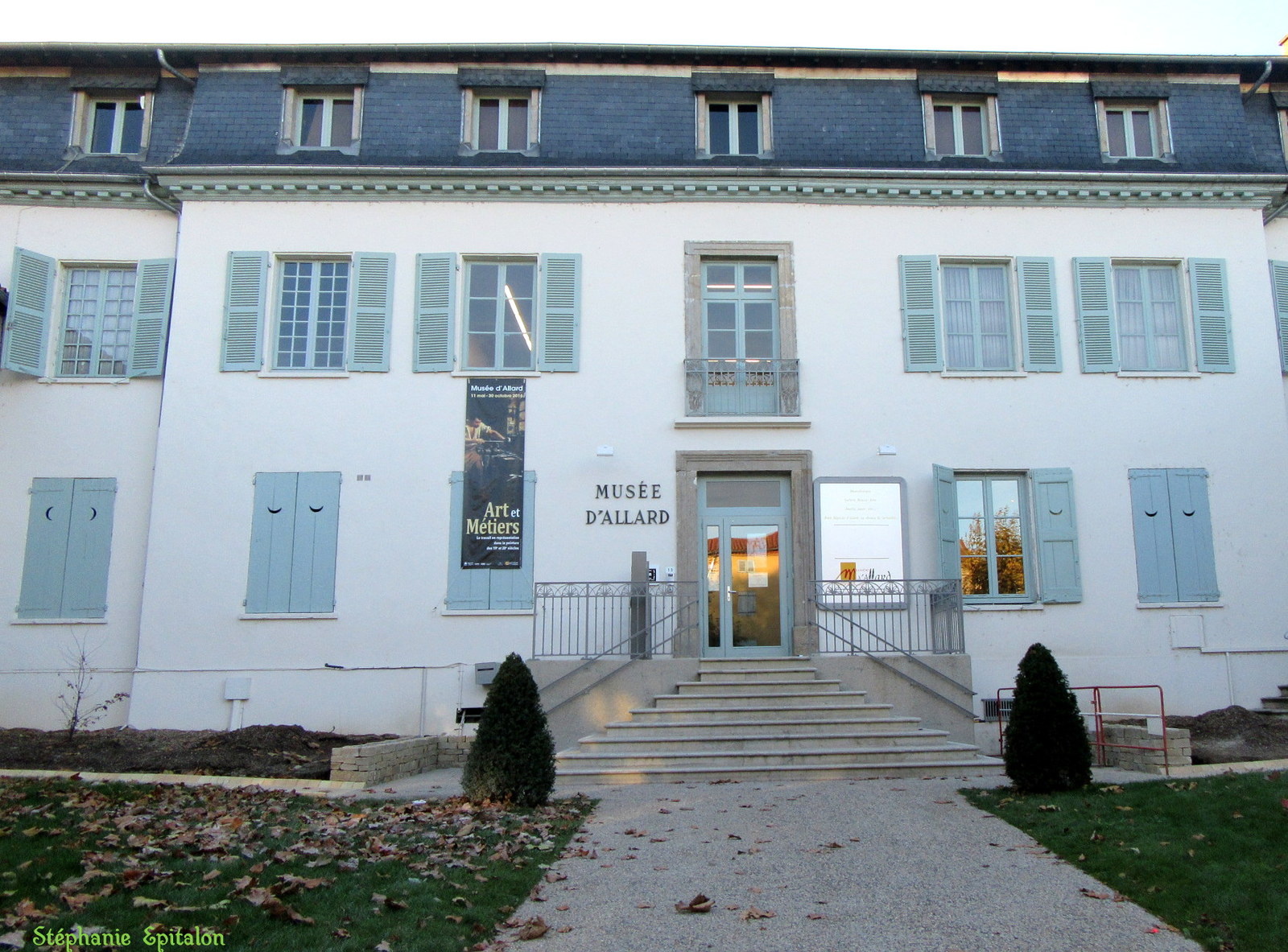 Salle Victor Pialat La Tour En Jarez
